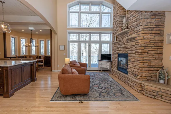 $925,000 | 7295 Blackwell Drive Southwest, Farwell, MN 56327