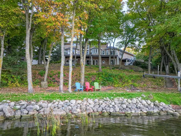 $925,000 | 7295 Blackwell Drive Southwest, Farwell, MN 56327