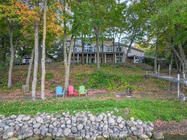 $925,000 | 7295 Blackwell Drive Southwest, Farwell, MN 56327
