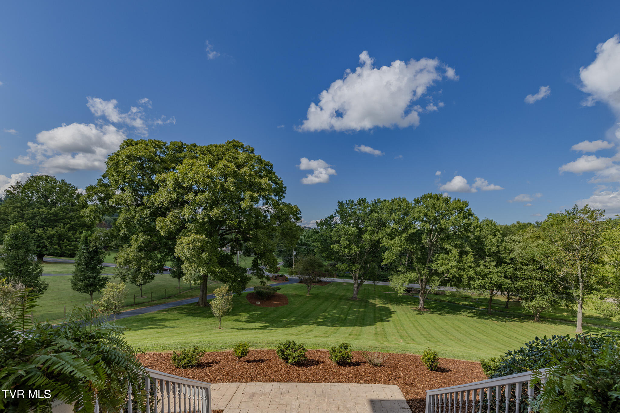 468 Claude Simmons Road Johnson City, TN 37604 - Photo 83 of 104 1R9A7509-HDR