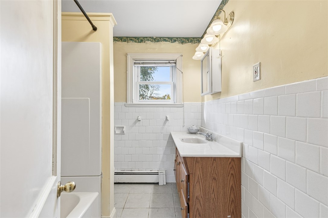 210 Promenade Street Barrington, RI 02806 - Photo 25 of 49