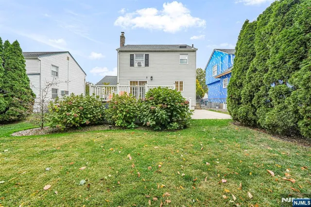 $629,999 | 8 White Terrace, Nutley, NJ 07110