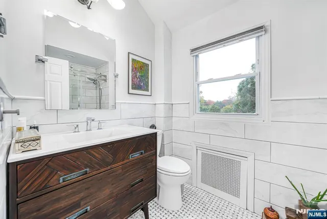 $629,999 | 8 White Terrace, Nutley, NJ 07110