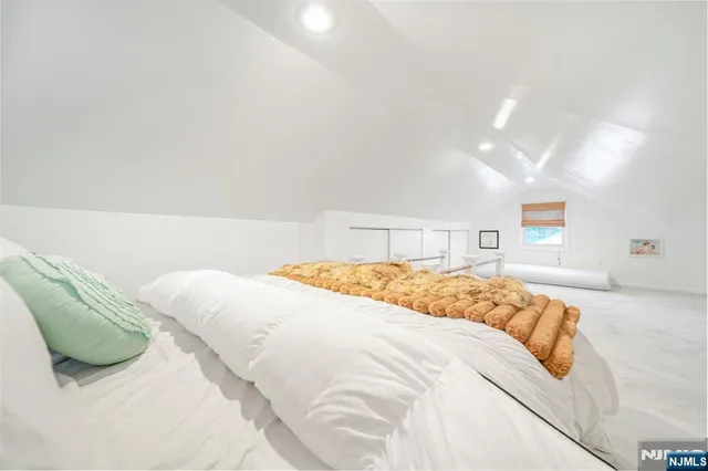 $629,999 | 8 White Terrace, Nutley, NJ 07110