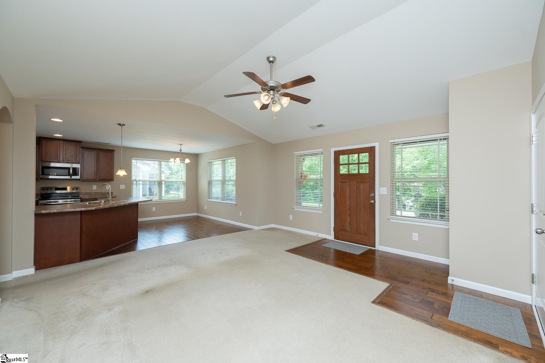 452 Bowers Road Travelers Rest, SC 29690 - Photo 7 of 40