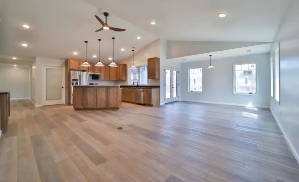$689,900 | 16 Deblock Lane, Crosby, MN 56441