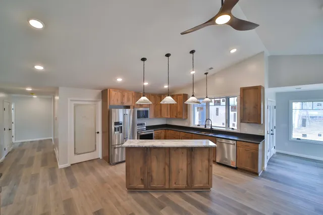 $689,900 | 16 Deblock Lane, Crosby, MN 56441