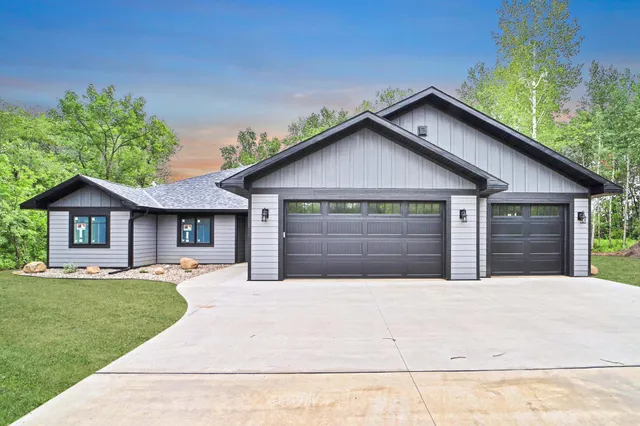 $689,900 | 16 Deblock Lane, Crosby, MN 56441