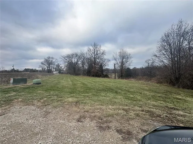 $115,900 | 4361 Old Jamestown Winery Road, Florissant, MO 63034