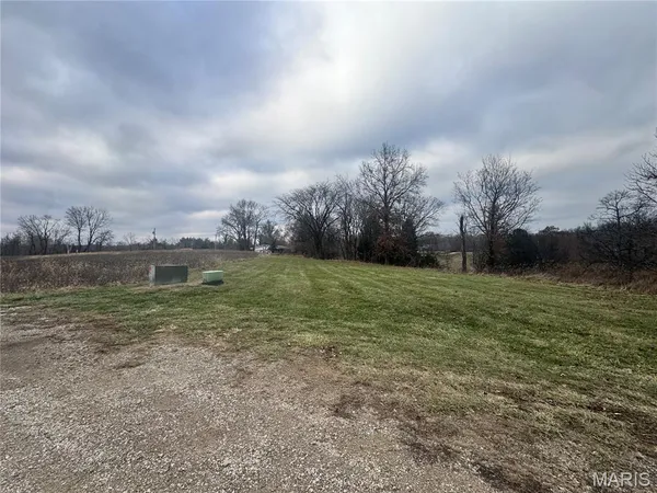 $100,000 | 4361 Old Jamestown Winery Road, Florissant, MO 63034