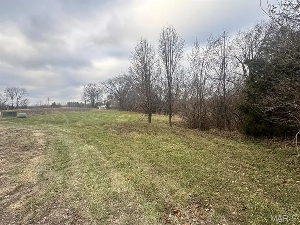 $100,000 | 4361 Old Jamestown Winery Road, Florissant, MO 63034