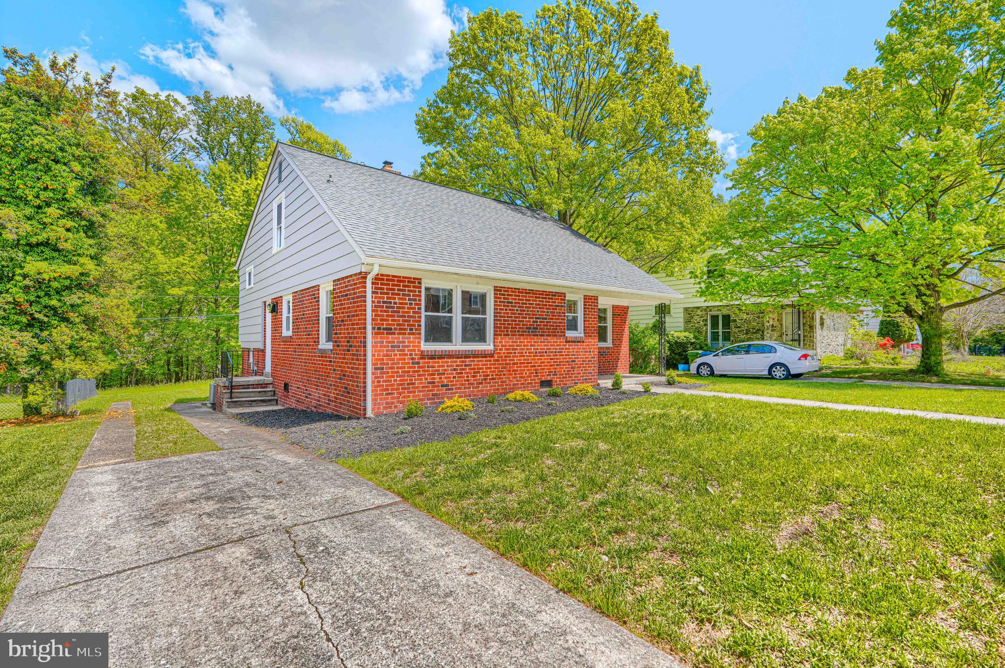 821 Nottingham Road Baltimore, MD 21229 - Photo 33 of 34 Exterior / Driveway