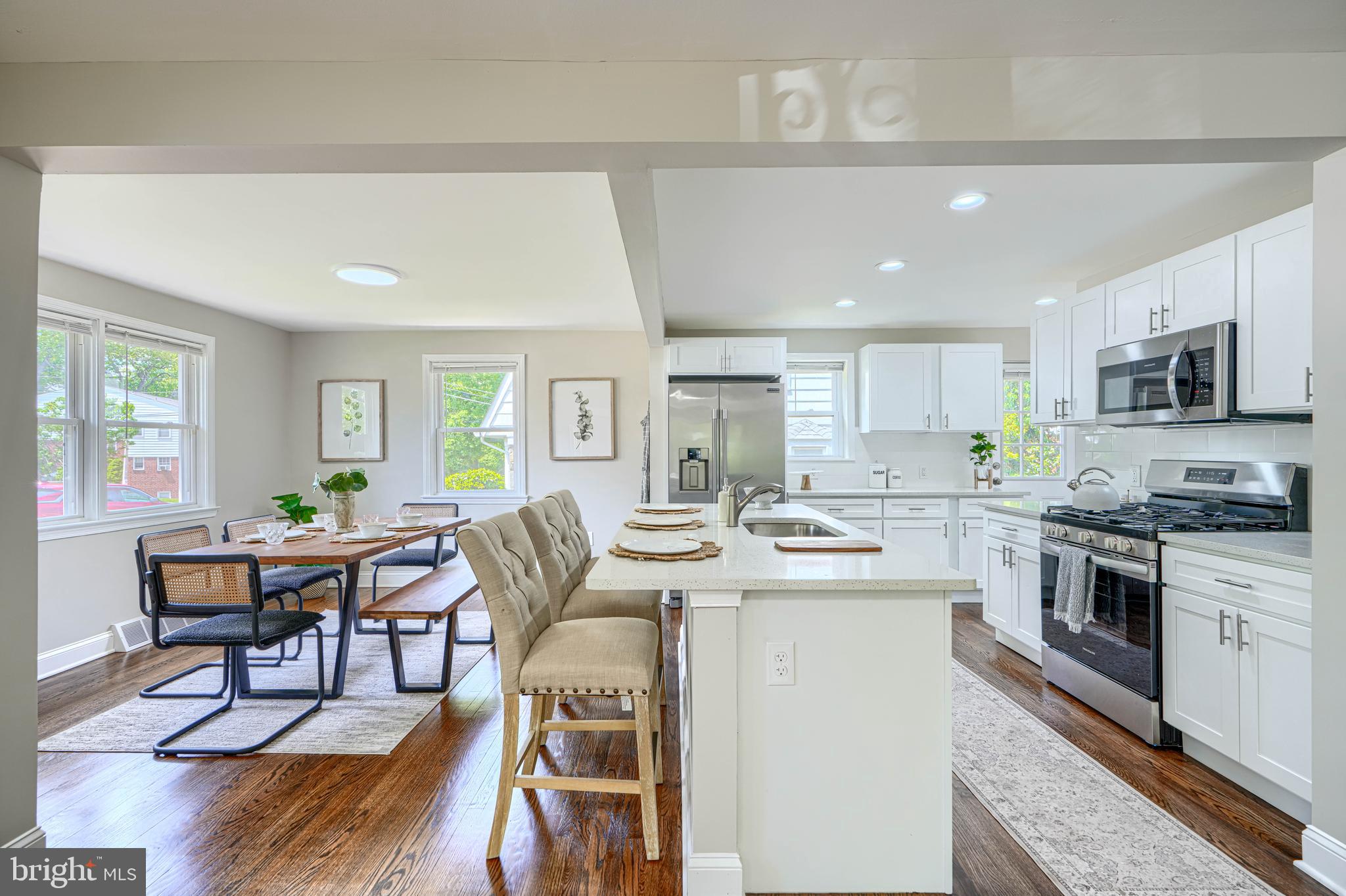 821 Nottingham Road Baltimore, MD 21229 - Photo 9 of 34 Kitchen / Dining Area
