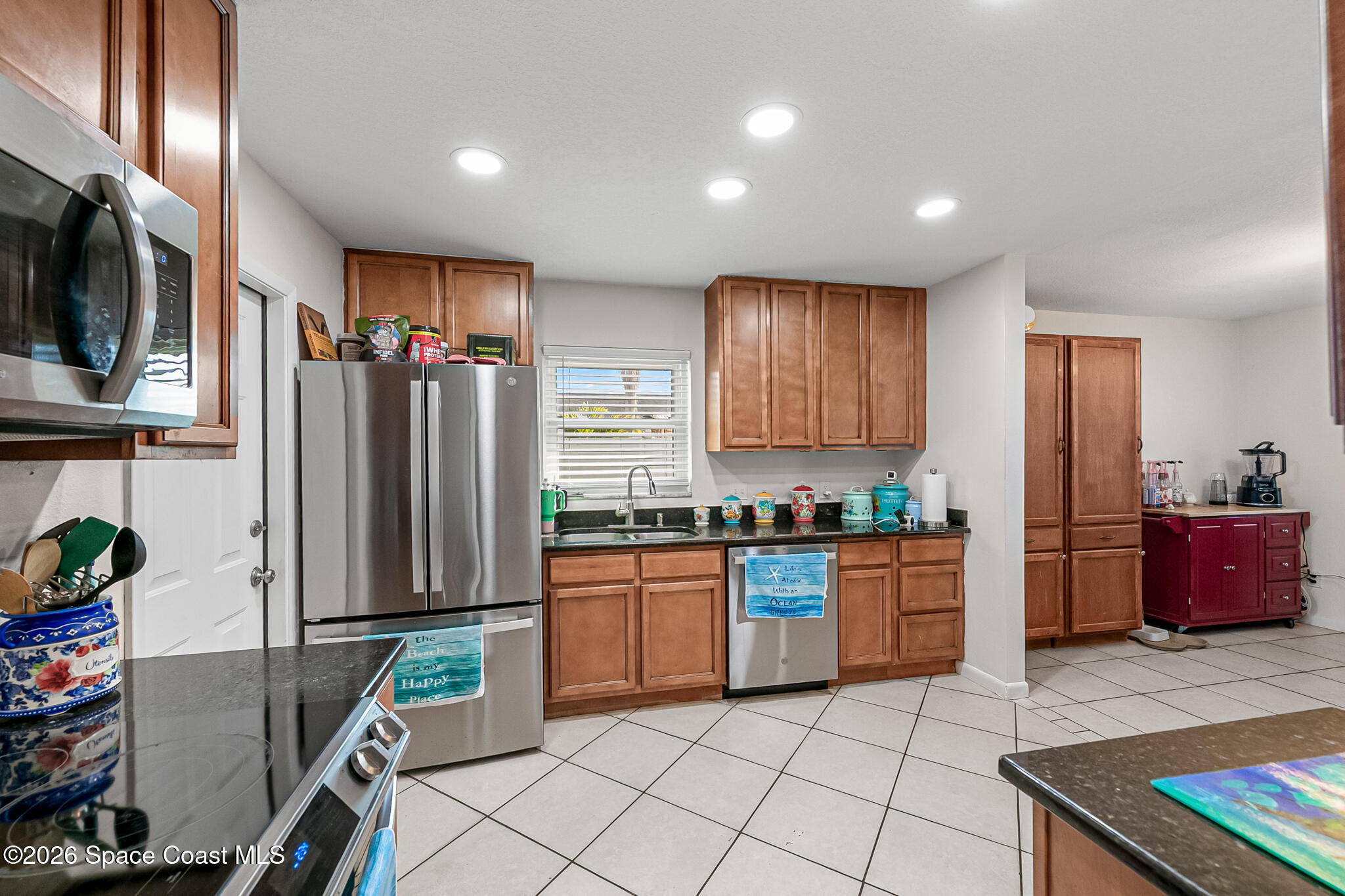 305 Edgewood Drive Melbourne, FL 32901 - Photo 4 of 34 IMG_3086