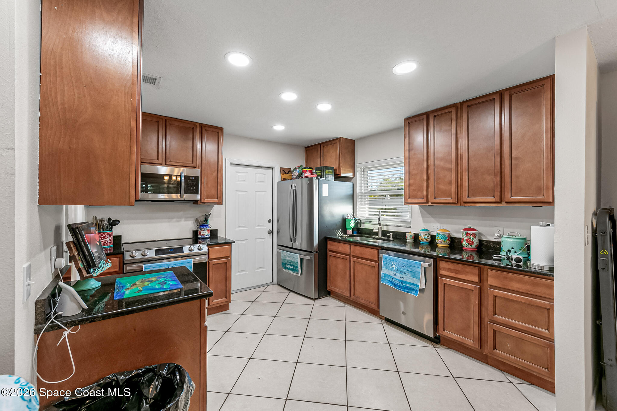 305 Edgewood Drive Melbourne, FL 32901 - Photo 5 of 34 IMG_3096