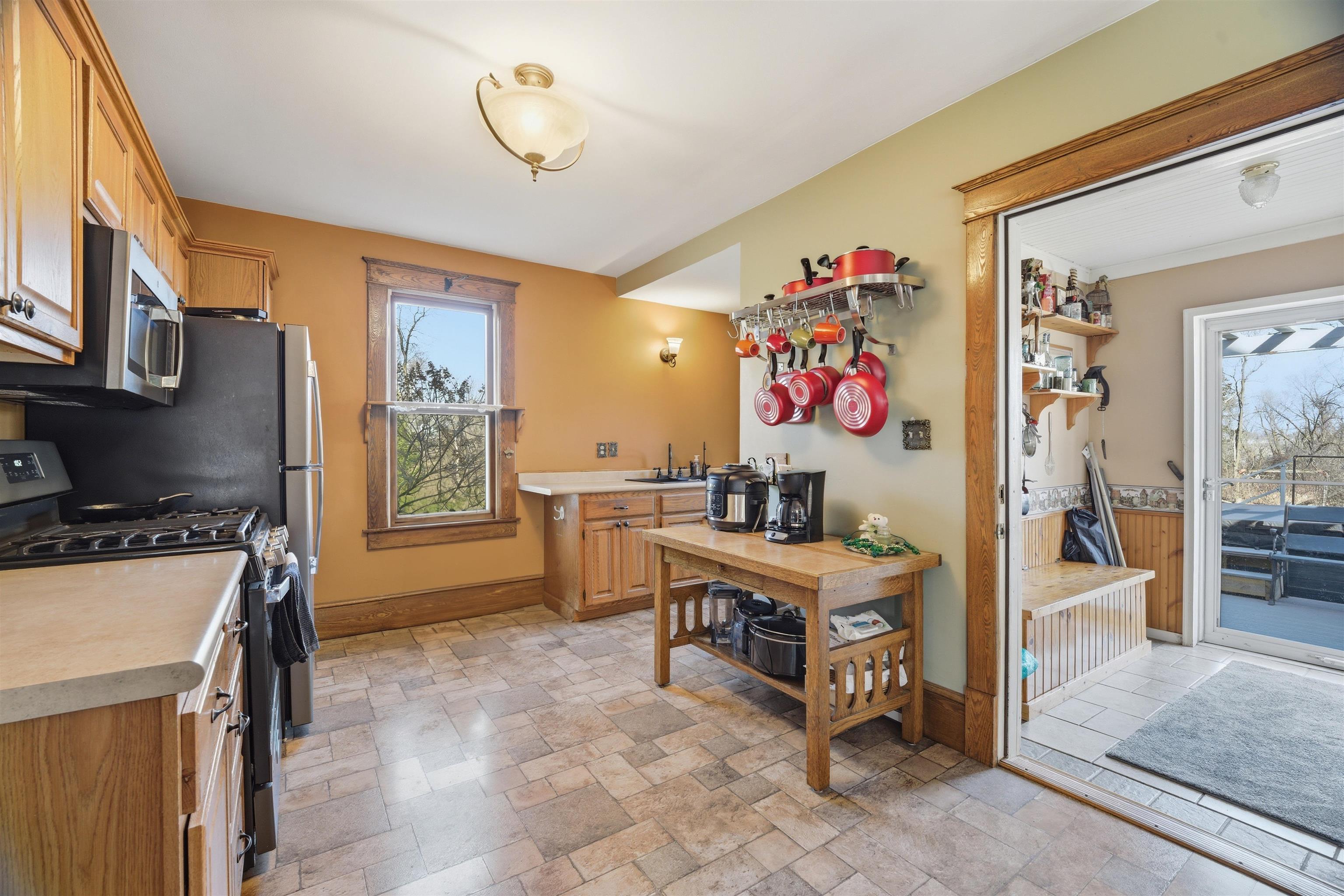 N3512 County Rd D New London, WI 54961 - Photo 10 of 81