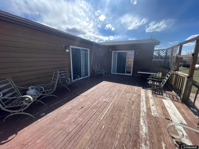 $250,000 | 621 Snyder Avenue, Rock River, WY 82083