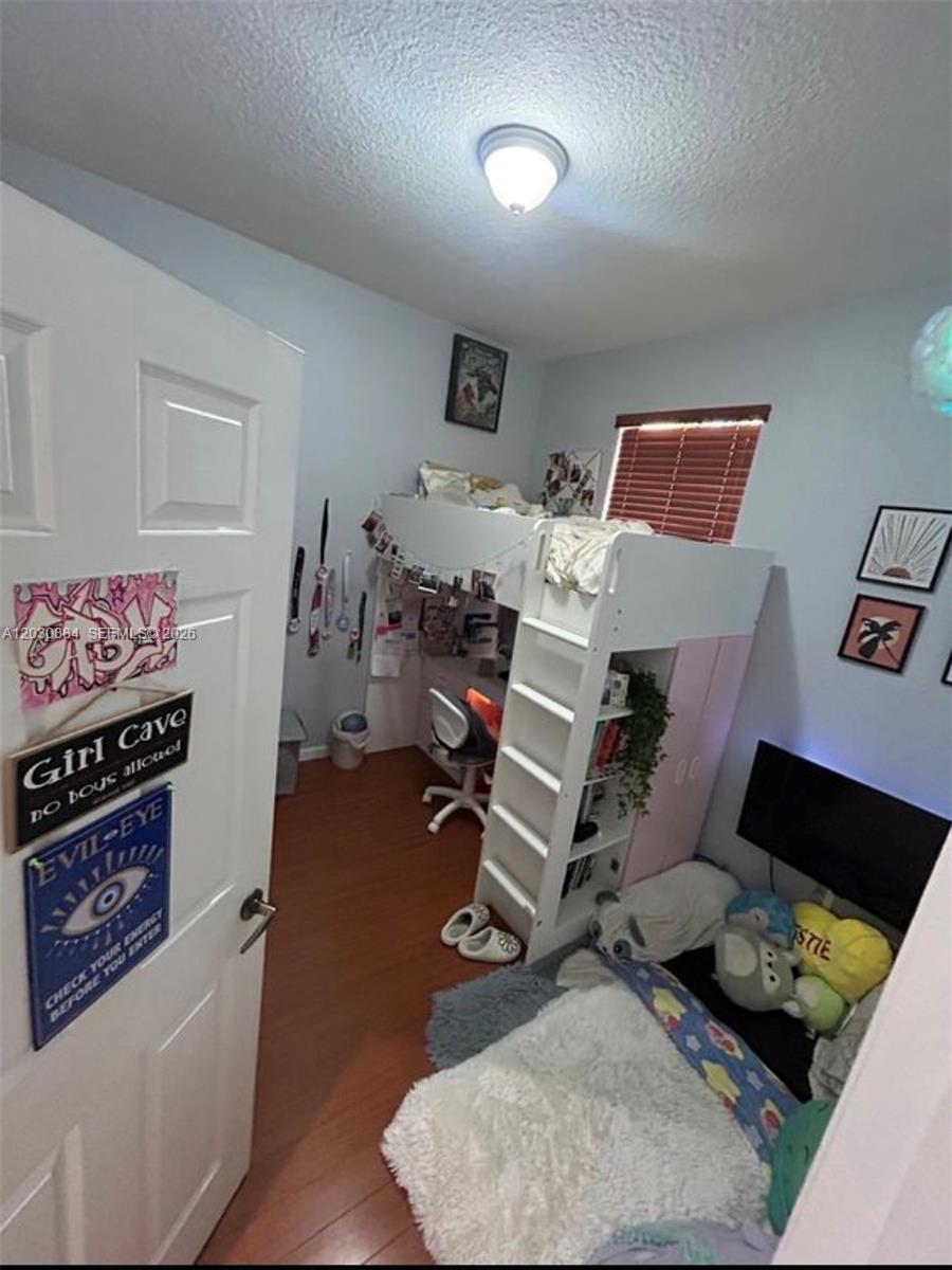15372 Southwest 9th Way Miami, FL 33194 - Photo 8 of 12