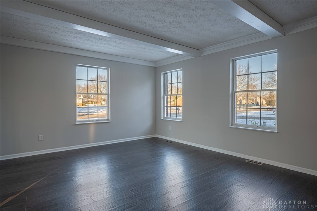 10050 Atchison Road Dayton, OH 45458 - Photo 4 of 42 Gallery Image 4
