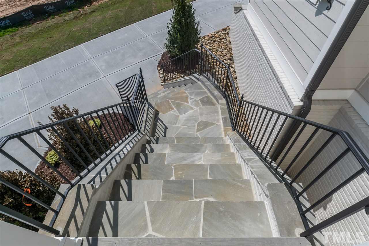 6925 Ray Family Farm Court Raleigh, NC 27613 - Photo 3 of 30