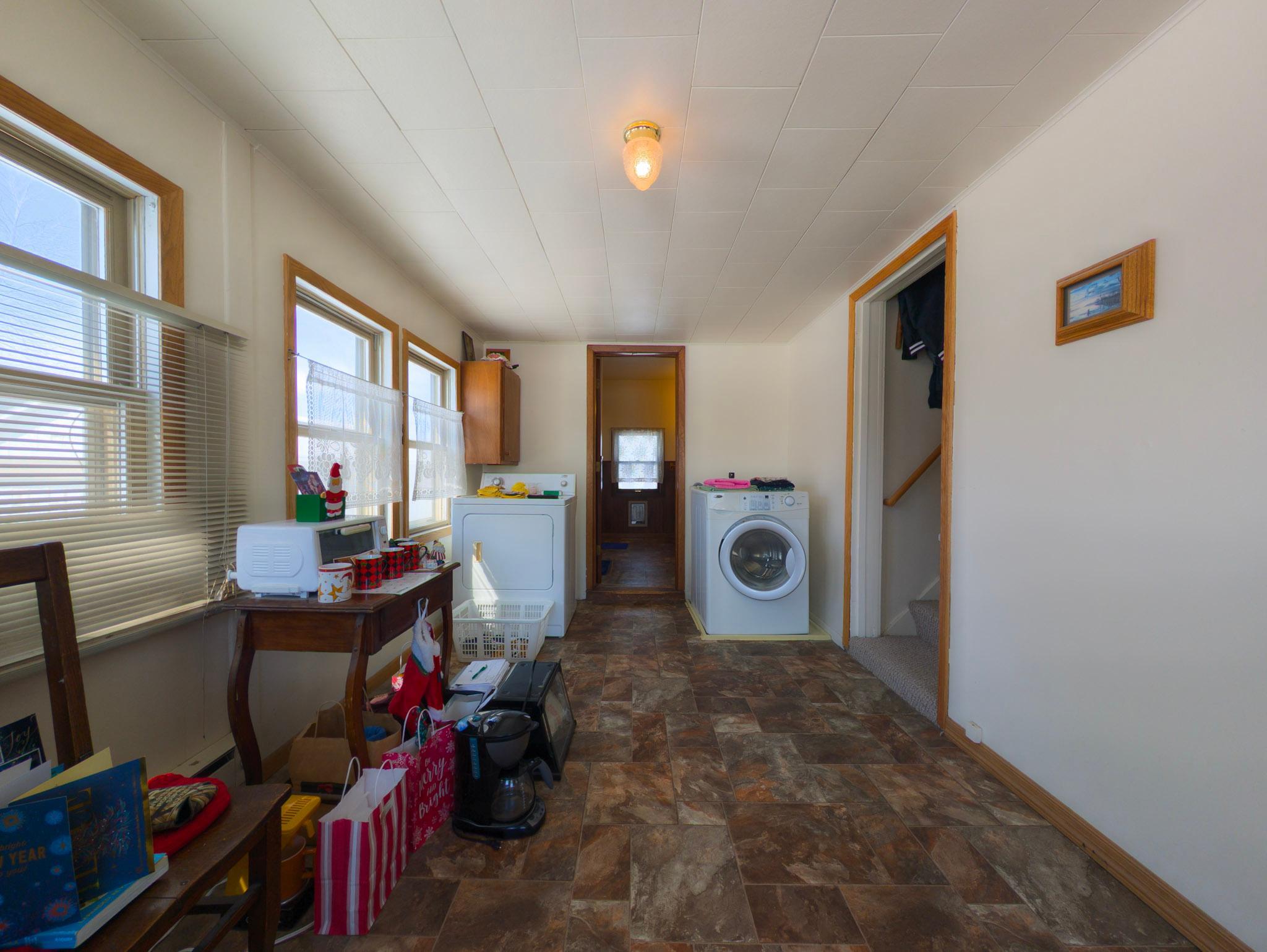 323 3rd Avenue Northwest Perham, MN 56573 - Photo 9 of 22