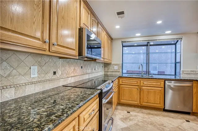 $3,950 | 28491 Borgona, Mission Viejo, CA 92692