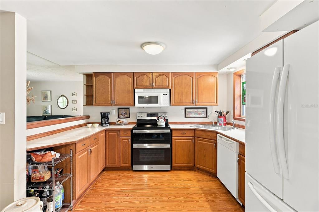 324 Riviera Drive DeBary, FL 32713 - Photo 11 of 41 Gallery Image 11