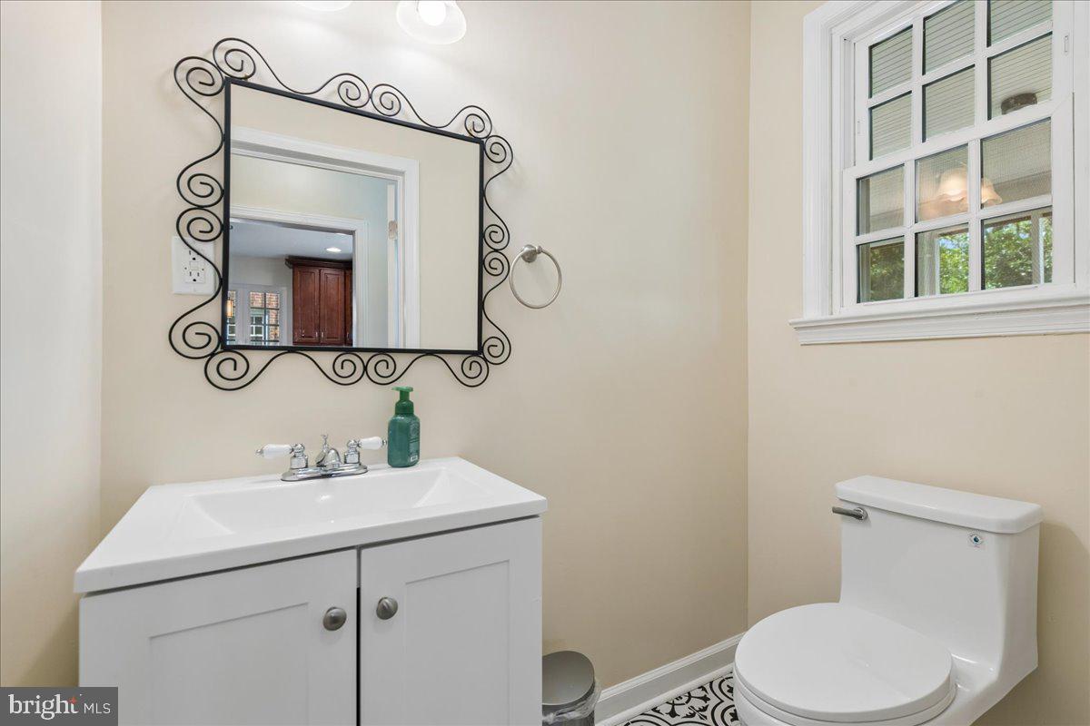 1215 Southview Road Baltimore, MD 21218 - Photo 17 of 40 Gallery Image 17