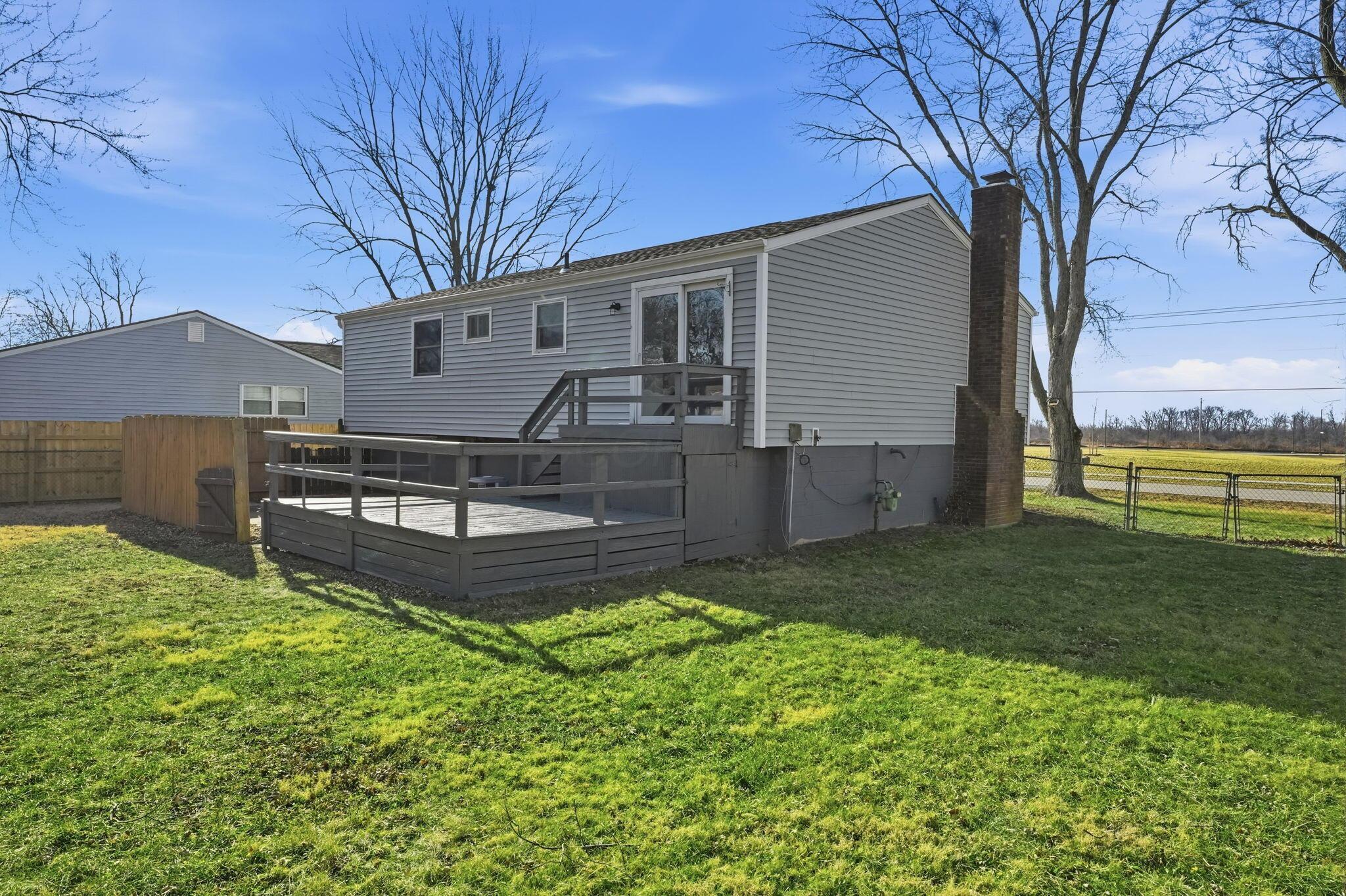 880 Lockville Road Pickerington, OH 43147 - Photo 4 of 59 5-web-or-mls-880-lockville-rd