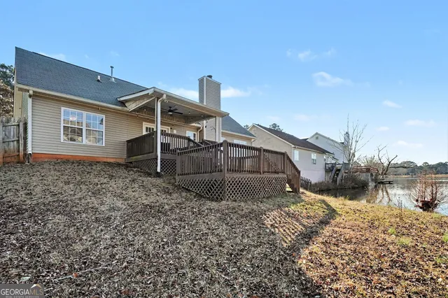 an aerial view of a house having outdoor space