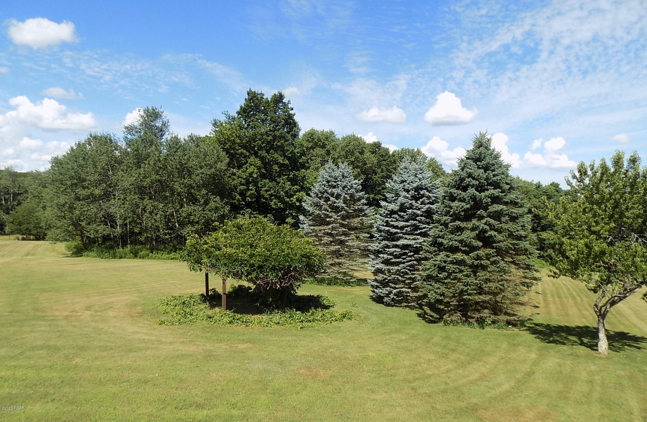 171 Valleyview Road Greentown, PA 18426 - Photo 29 of 111 Just Beautiful!
