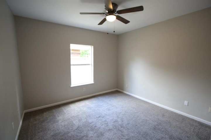 2612 Isabella Street Houston, TX 77004 - Photo 18 of 34 a view of empty room with window