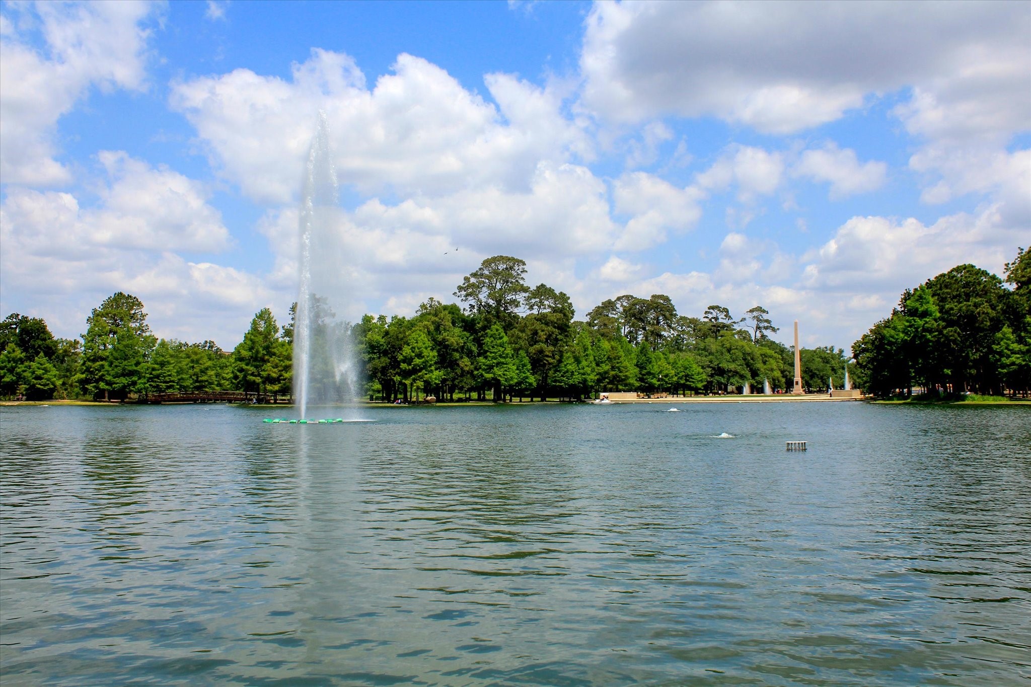2612 Isabella Street Houston, TX 77004 - Photo 27 of 34 a view of a lake view