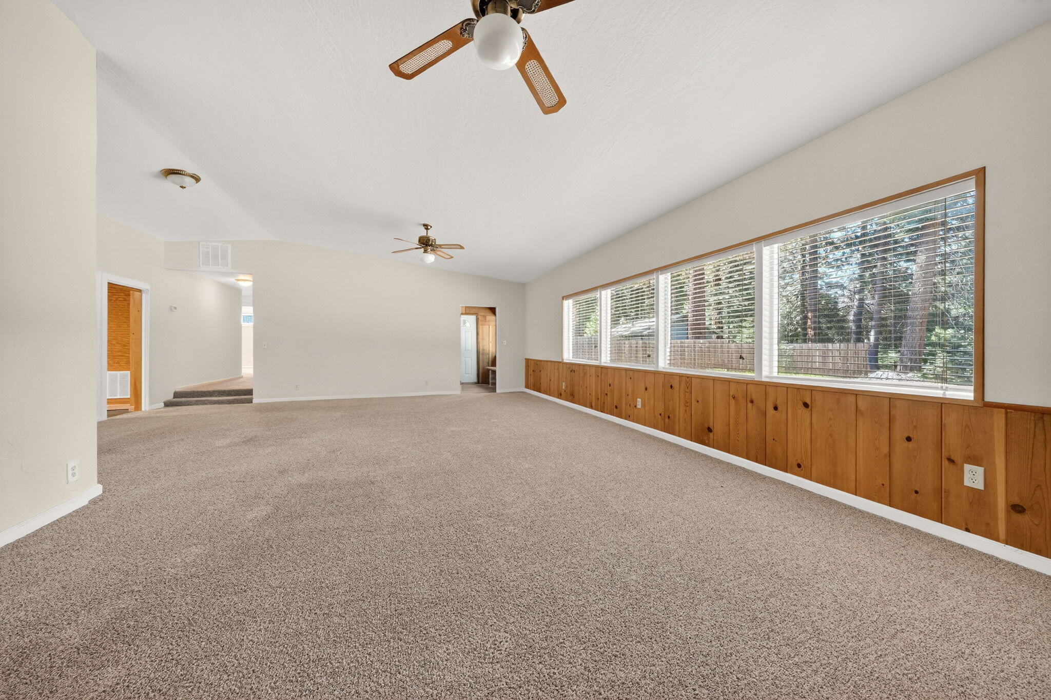 7682 Brokeoff Meadows Road Shingletown, CA 96088 - Photo 17 of 61 Living Room