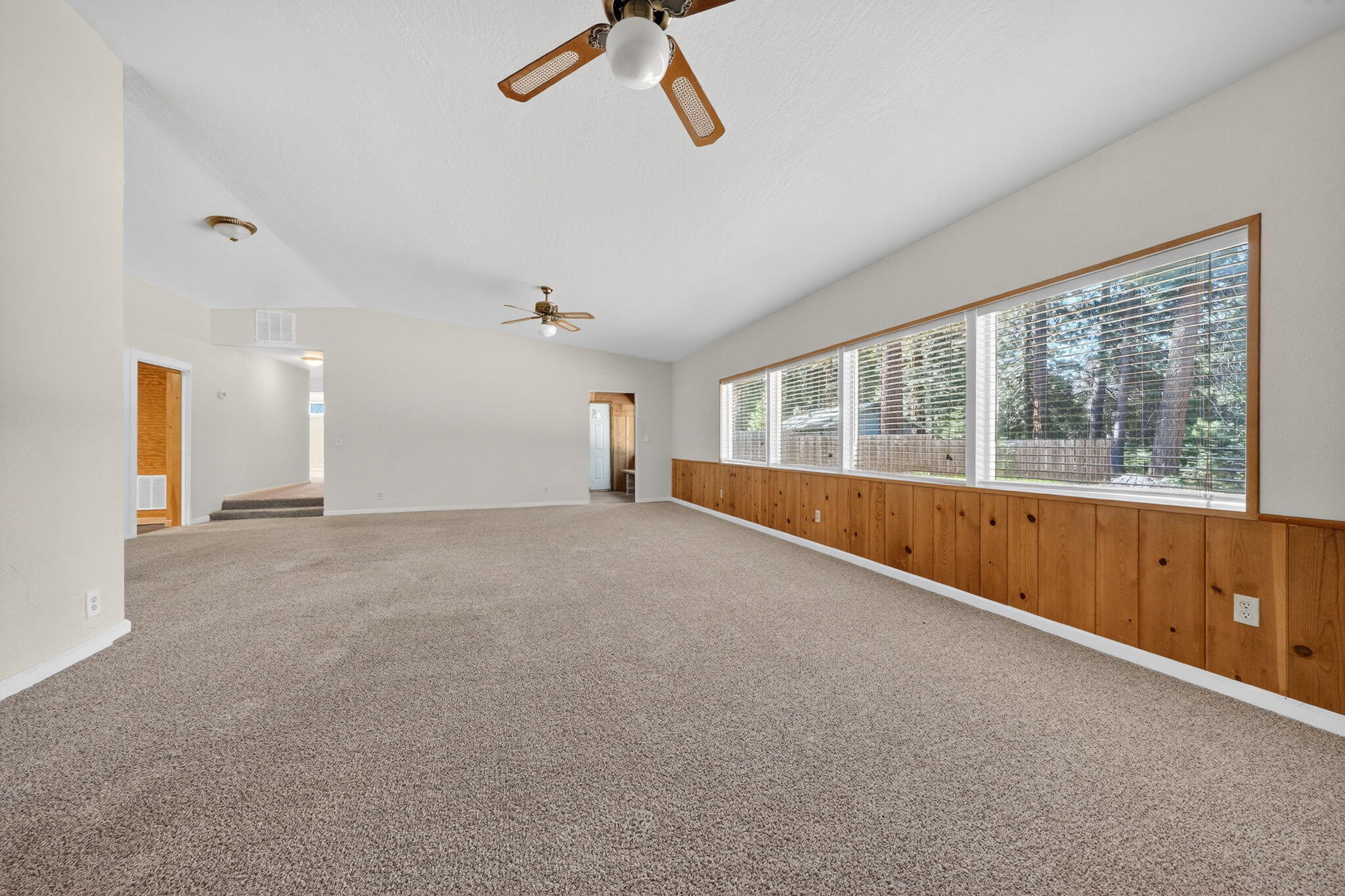 7682 Brokeoff Meadows Road Shingletown, CA 96088 - Photo 18 of 64 Living Room