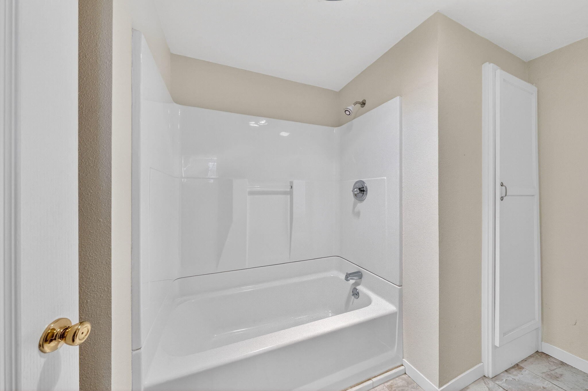 7682 Brokeoff Meadows Road Shingletown, CA 96088 - Photo 21 of 64 Guest Bathroom