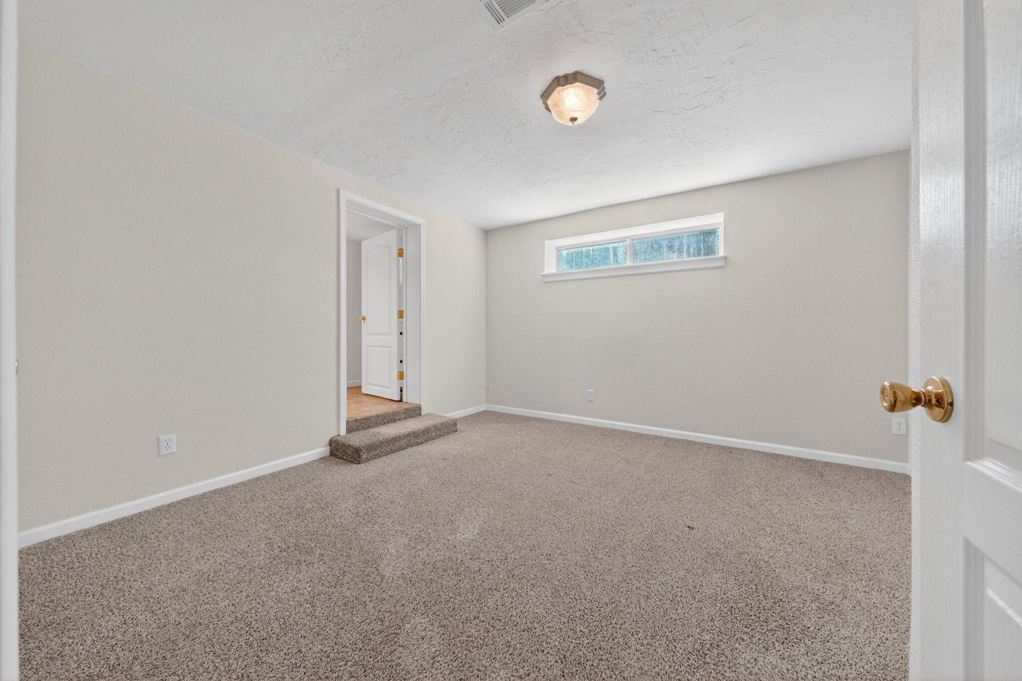 7682 Brokeoff Meadows Road Shingletown, CA 96088 - Photo 22 of 64 Primary Bedroom