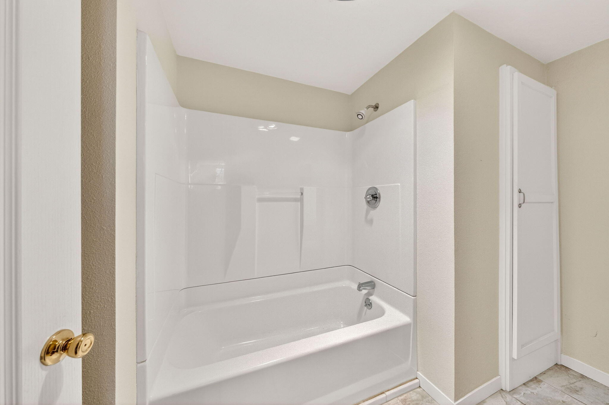 7682 Brokeoff Meadows Road Shingletown, CA 96088 - Photo 27 of 61 Guest Bathroom