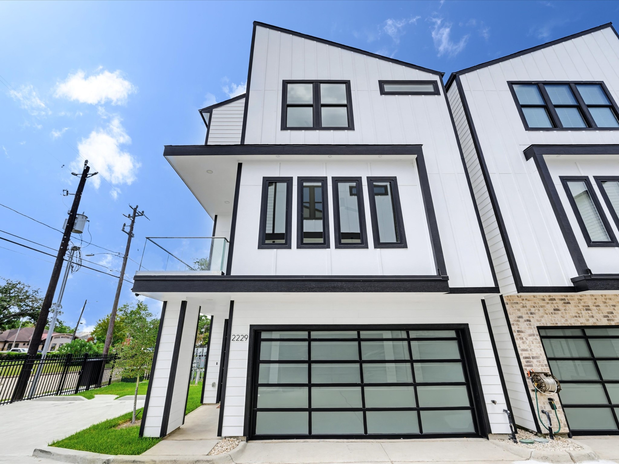 2229 Blalock Road Houston, TX 77080 - Photo 1 of 35 Gallery Image 1