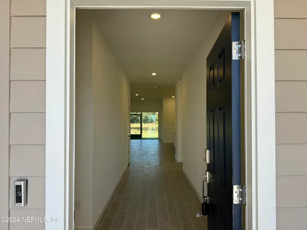 $2,095 | 8198 Horsebit Circle, Jacksonville, FL 32219