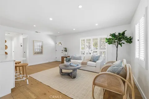 $1,649,000 | 2720 Spreckels Lane, Redondo Beach, CA 90278