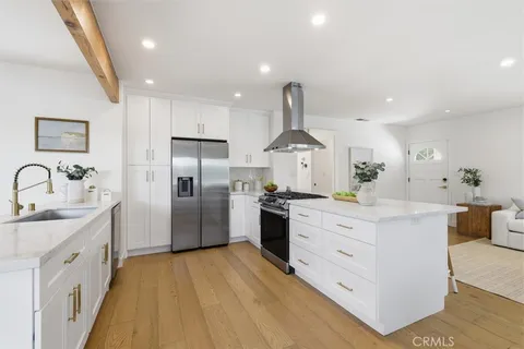 $1,649,000 | 2720 Spreckels Lane, Redondo Beach, CA 90278