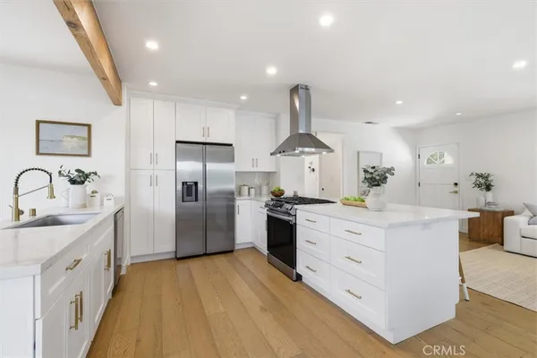 $1,649,000 | 2720 Spreckels Lane, Redondo Beach, CA 90278