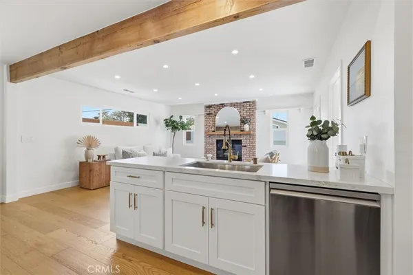 $1,649,000 | 2720 Spreckels Lane, Redondo Beach, CA 90278