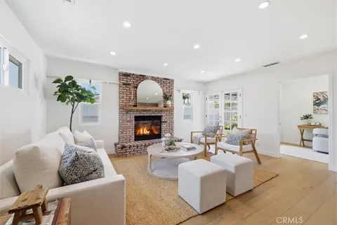 $1,649,000 | 2720 Spreckels Lane, Redondo Beach, CA 90278