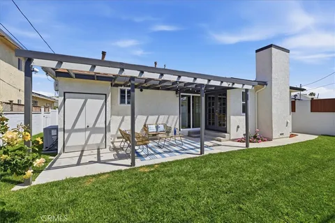$1,649,000 | 2720 Spreckels Lane, Redondo Beach, CA 90278