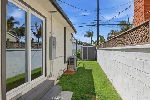 $1,649,000 | 2720 Spreckels Lane, Redondo Beach, CA 90278