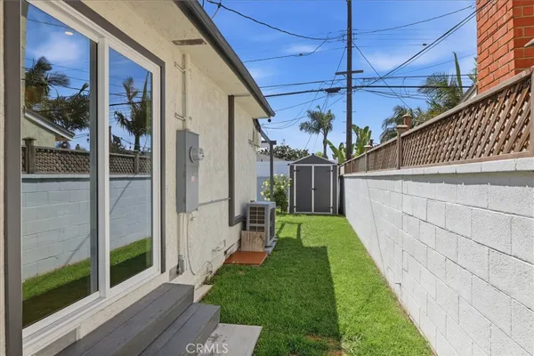 $1,649,000 | 2720 Spreckels Lane, Redondo Beach, CA 90278