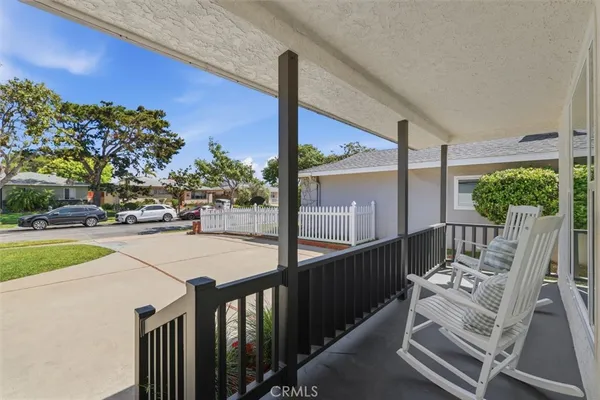 $1,649,000 | 2720 Spreckels Lane, Redondo Beach, CA 90278