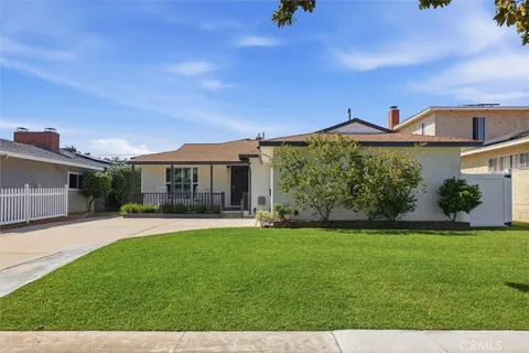 $1,649,000 | 2720 Spreckels Lane, Redondo Beach, CA 90278
